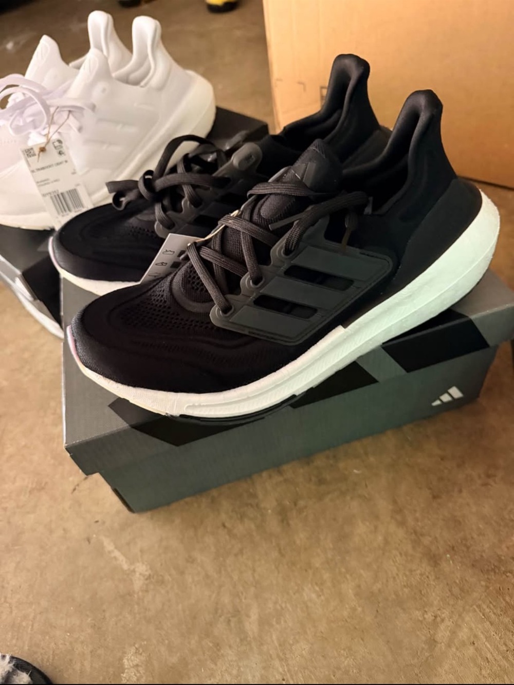 adidas ultraboost light black/white